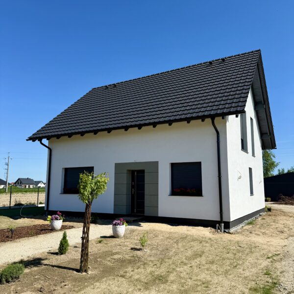 Kompleksowa budowa murowanego energooszczędnego domu jednorodzinnego do stanu deweloperskiego o pow. 127m2, okolice Oleśnicy. Projekt firmy ARCHON - Dom w Zielistkach 32
