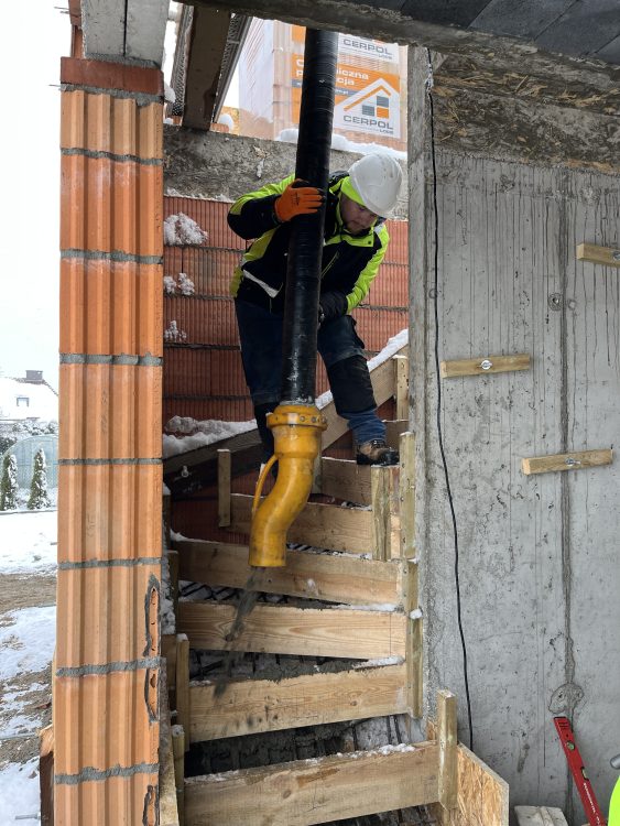 Kompleksowa budowa murowanego energooszczędnego domu jednorodzinnego do stanu surowego zamkniętego 90 m2, Namysłów. Projekt firmy Archon: Dom w Kronselkach 24 Kompleksowa budowa murowanego energooszczędnego domu jednorodzinnego do stanu surowego zamkniętego 90 m2, Namysłów. Projekt firmy Archon: Dom w Kronselkach