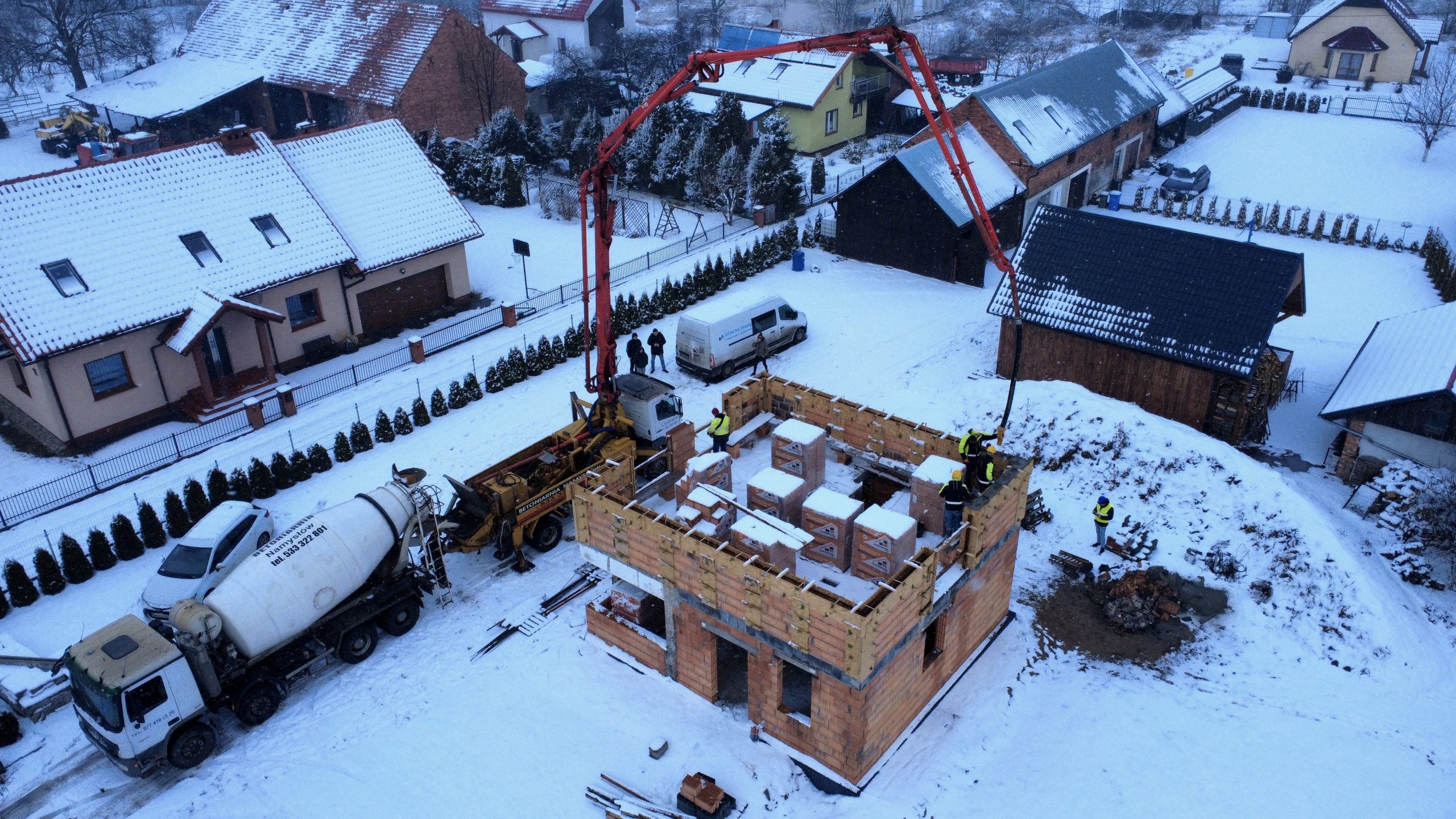 Kompleksowa budowa murowanego energooszczędnego domu jednorodzinnego do stanu surowego zamkniętego 90 m2, Namysłów. Projekt firmy Archon: Dom w Kronselkach 1 Kompleksowa budowa murowanego energooszczędnego domu jednorodzinnego do stanu surowego zamkniętego 90 m2, Namysłów. Projekt firmy Archon: Dom w Kronselkach