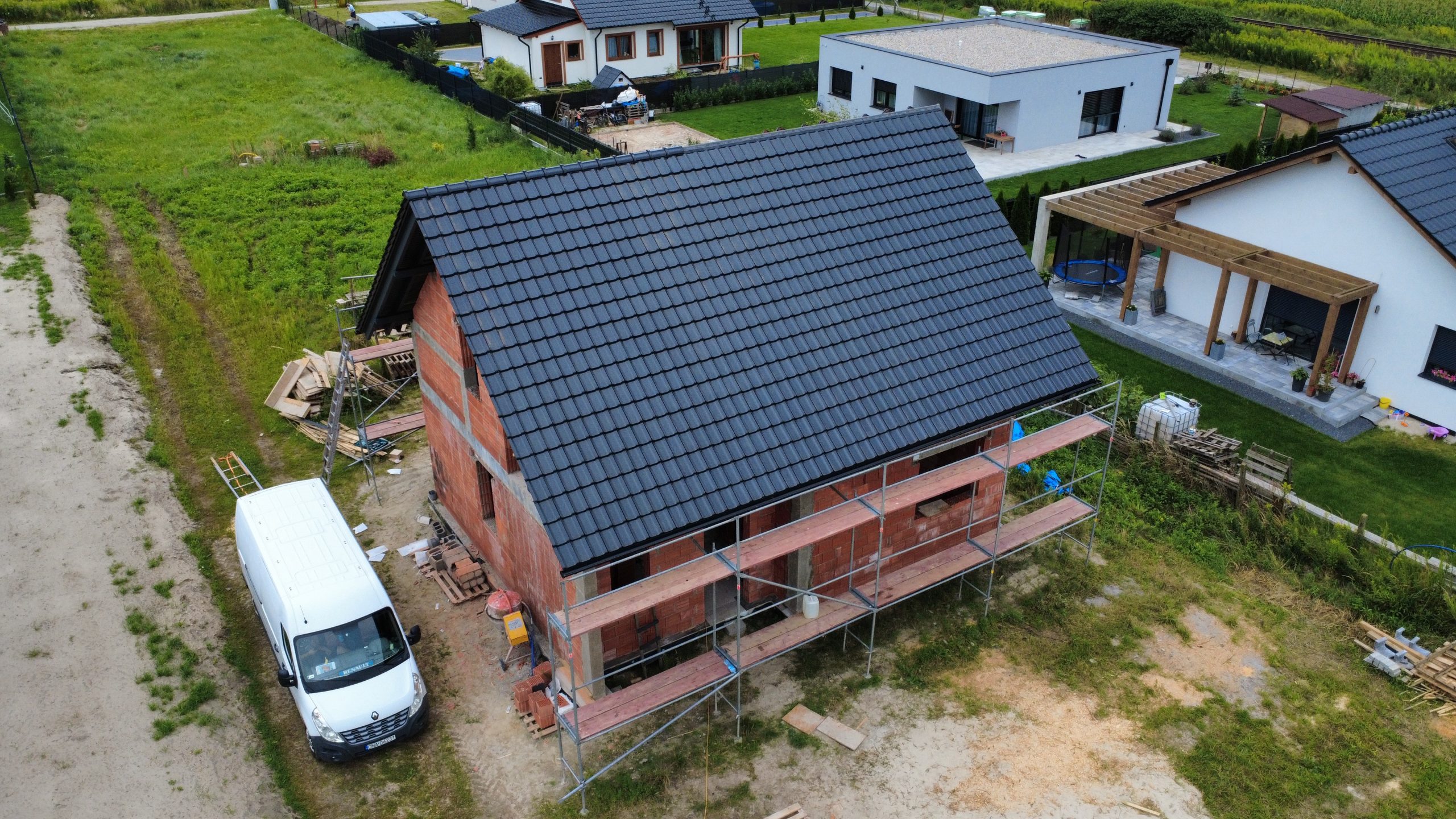 PROJEKT DOM W MALINÓWKACH 11 VER. 2 - FIRMY ARCHON - WYKONANIE POKRYCIA DACHOWEGO