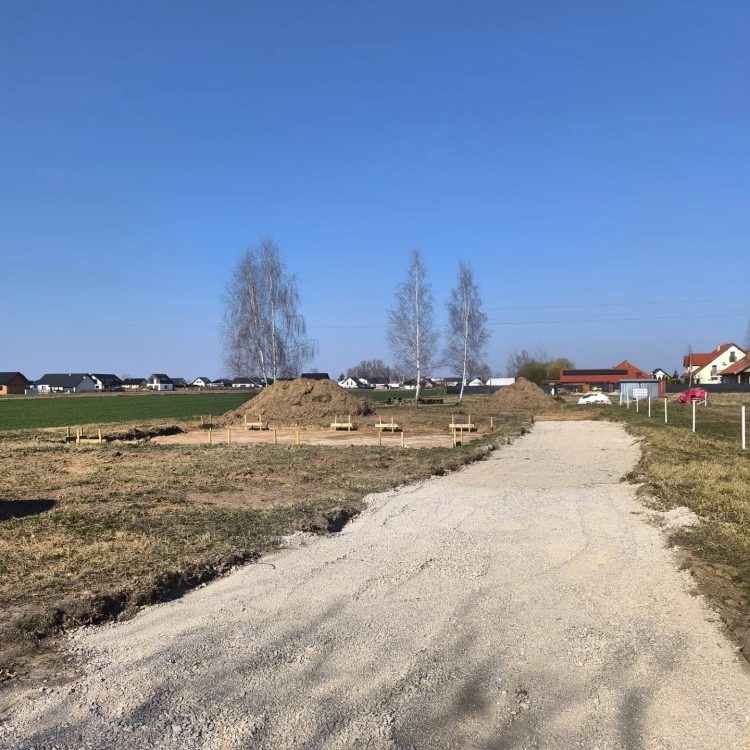 Kompleksowa budowa murowanego energooszczędnego domu jednorodzinnego do stanu deweloperskiego o pow. 127m2, okolice Oleśnicy. Projekt firmy ARCHON - Dom w Zielistkach 32