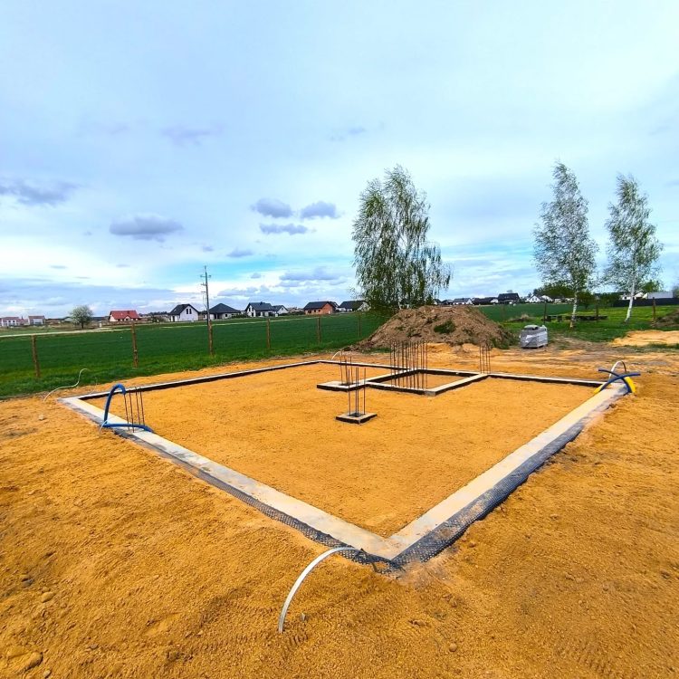 Kompleksowa budowa murowanego energooszczędnego domu jednorodzinnego do stanu deweloperskiego o pow. 127 m2, okolice Oleśnicy. Projekt firmy Archon: Dom w Zielistkach 32