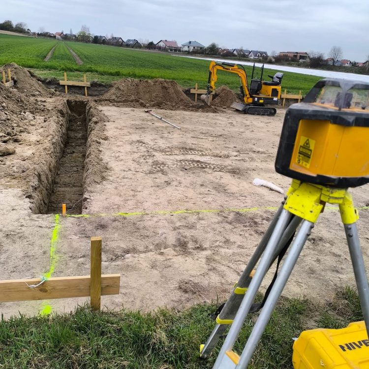 Kompleksowa budowa murowanego energooszczędnego domu jednorodzinnego 80 m², Namysłów.  Projekt Archon: Dom w Kruszczykach 10 (A)