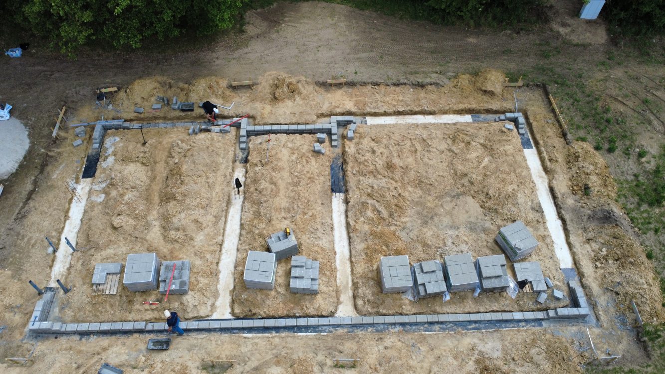 Kompleksowa budowa murowanego energooszczędnego domu jednorodzinnego do stanu deweloperskiego o pow. 184 m2, gmina Namysłów. Projekt indywidualny