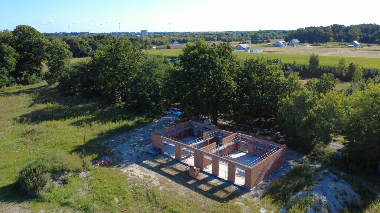 Kompleksowa budowa murowanego energooszczędnego domu jednorodzinnego do stanu deweloperskiego o pow. 184 m2, gmina Namysłów. Projekt indywidualny