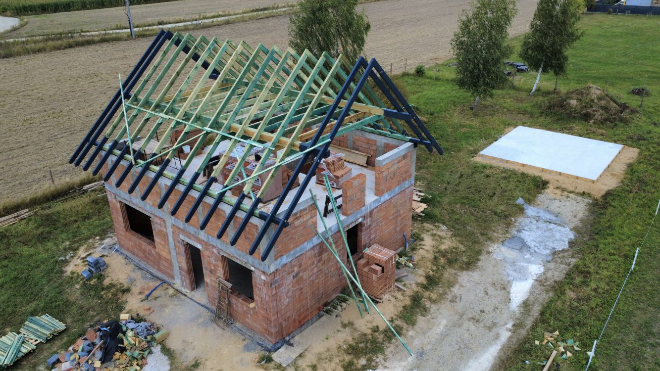 Kompleksowa budowa murowanego energooszczędnego domu jednorodzinnego do stanu deweloperskiego o pow. 127m2, okolice Oleśnicy. Projekt firmy ARCHON - Dom w Zielistkach 32