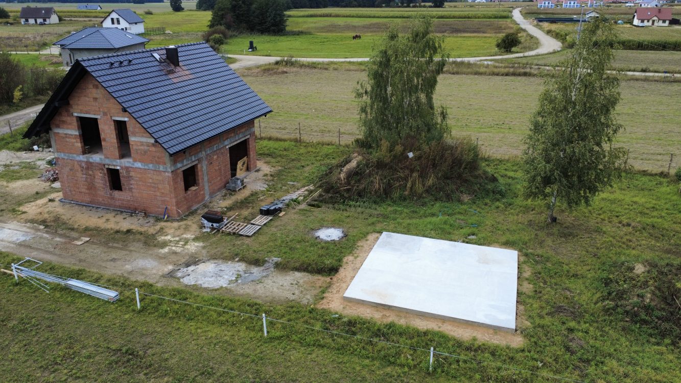 Kompleksowa budowa murowanego energooszczędnego domu jednorodzinnego do stanu deweloperskiego o pow. 127m2, okolice Oleśnicy. Projekt firmy ARCHON - Dom w Zielistkach 32