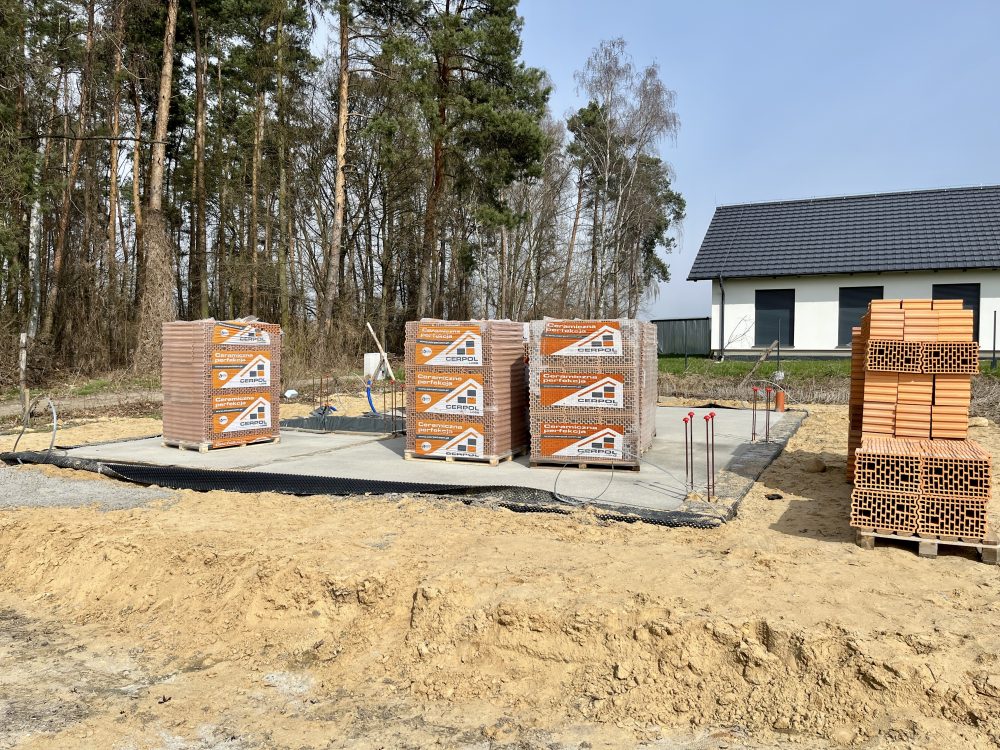 Kompleksowa budowa murowanego energooszczędnego domu jednorodzinnego do stanu surowego zamkniętego 118 m2, Namysłów. Projekt firmy Archon: Dom w Malinówkach 11 ver.2 11 Kompleksowa budowa murowanego energooszczędnego domu jednorodzinnego do stanu surowego zamkniętego 118 m2, Namysłów. Projekt firmy Archon: Dom w Malinówkach 11 ver.2