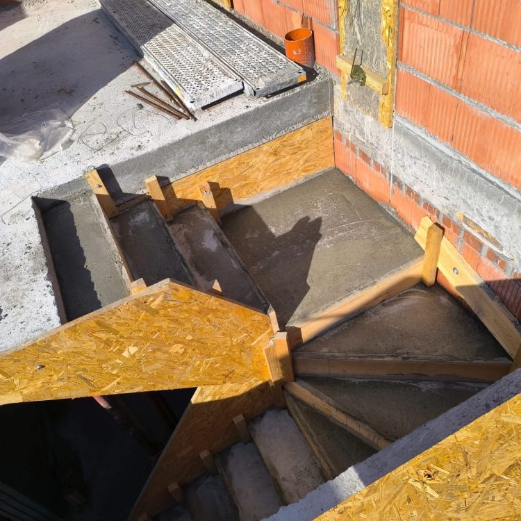 Kompleksowa budowa murowanego energooszczędnego domu jednorodzinnego 119 m2, gmina Wilków. Projekt firmy LELO DESIGN: Jaskółka 3