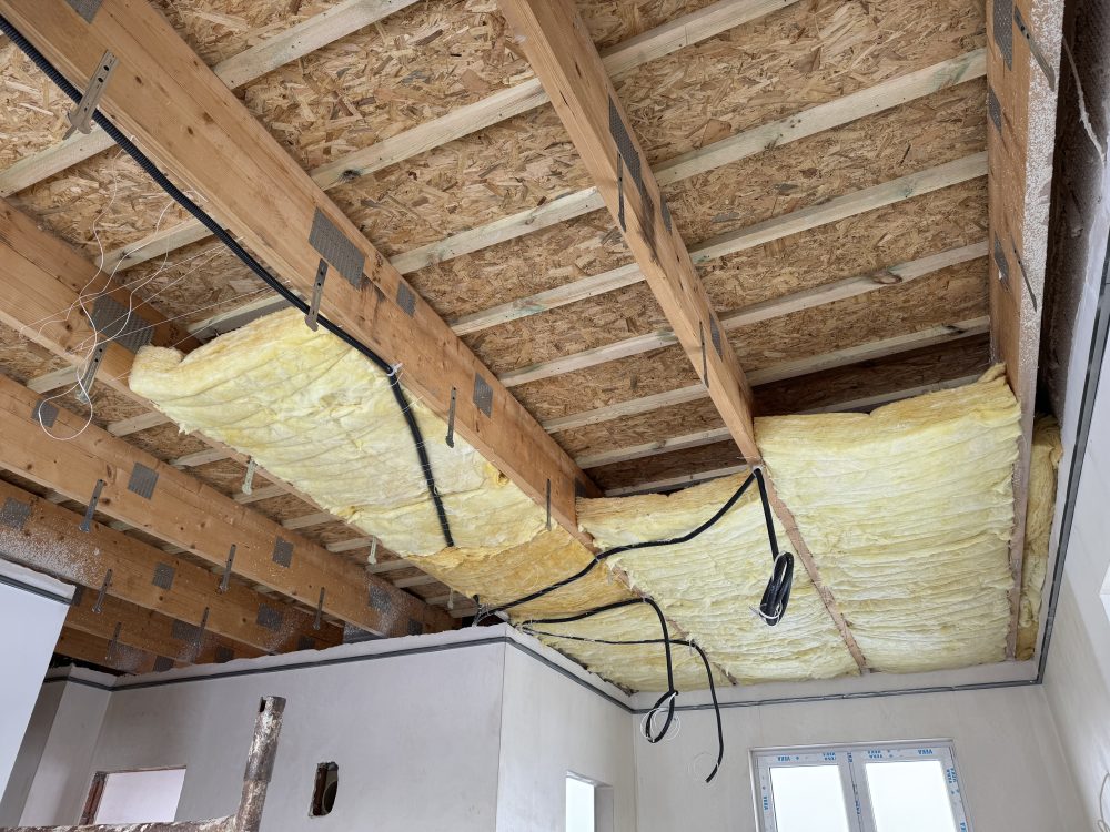 Kompleksowa budowa murowanego energooszczędnego domu jednorodzinnego do stanu deweloperskiego o pow. 85 m2, okolice Namysłowa. Projekt firmy Z500 – Z735