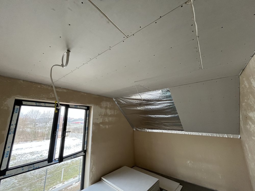 Kompleksowa budowa murowanego energooszczędnego domu jednorodzinnego do stanu deweloperskiego o pow. 127m2, okolice Oleśnicy. Projekt firmy ARCHON - Dom w Zielistkach 32