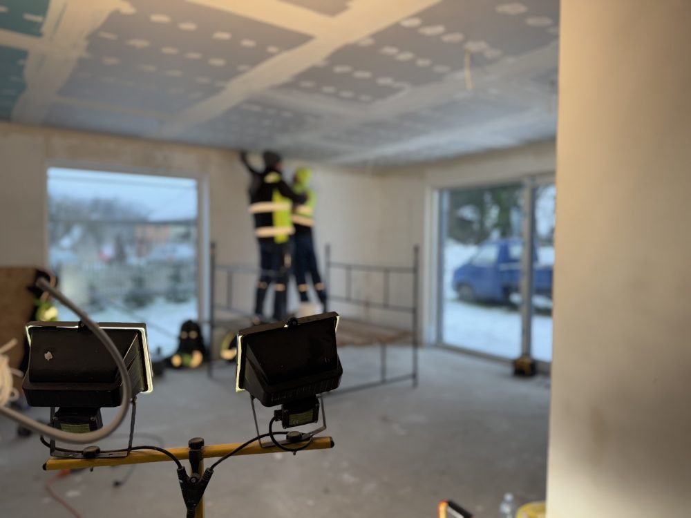 Kompleksowa budowa murowanego energooszczędnego domu jednorodzinnego do stanu deweloperskiego o pow. 85 m2, okolice Namysłowa. Projekt firmy Z500 – Z735