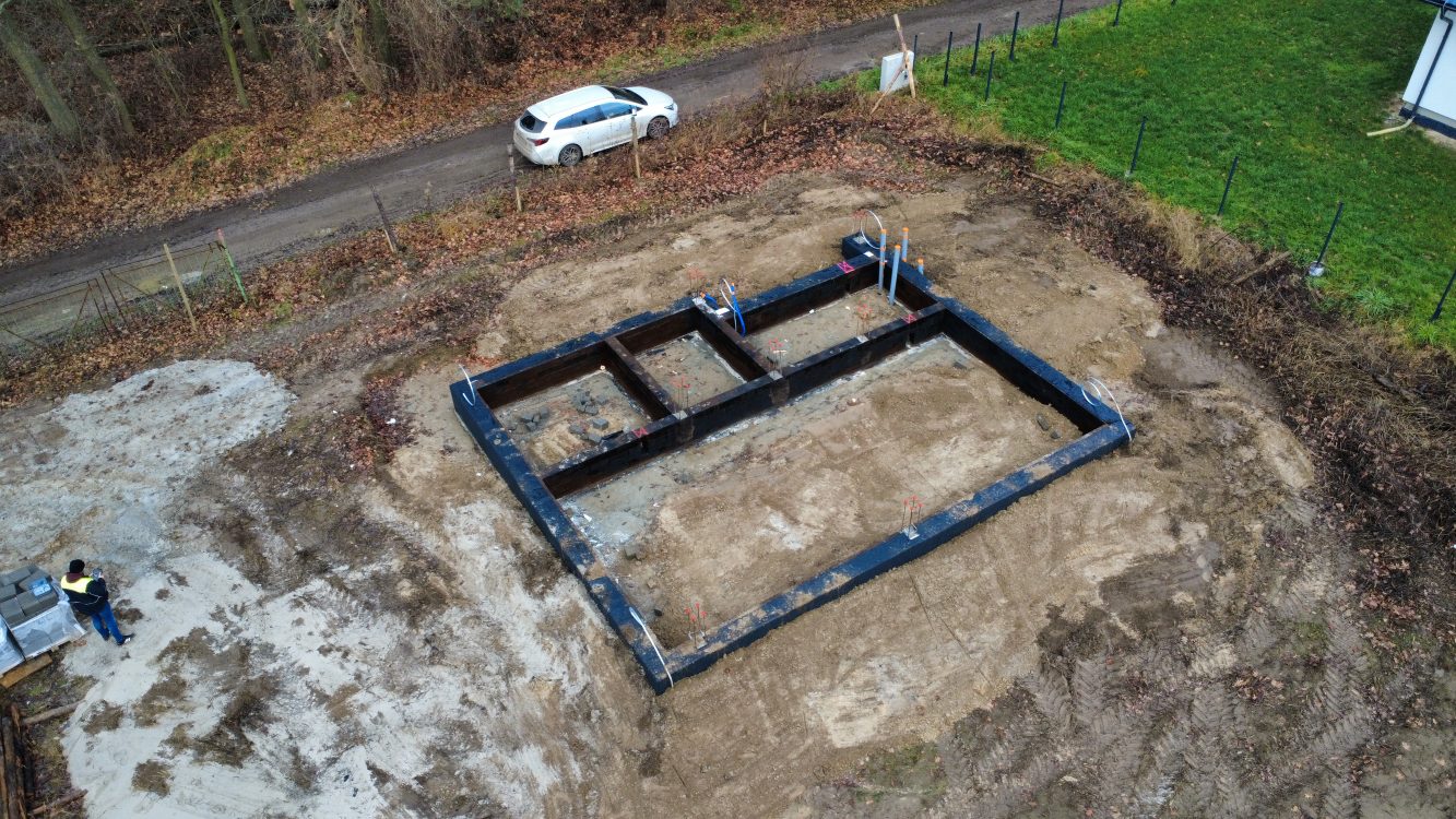 Kompleksowa budowa murowanego energooszczędnego domu jednorodzinnego do stanu surowego zamkniętego 118 m2, Namysłów. Projekt firmy Archon: Dom w Malinówkach 11 ver.2