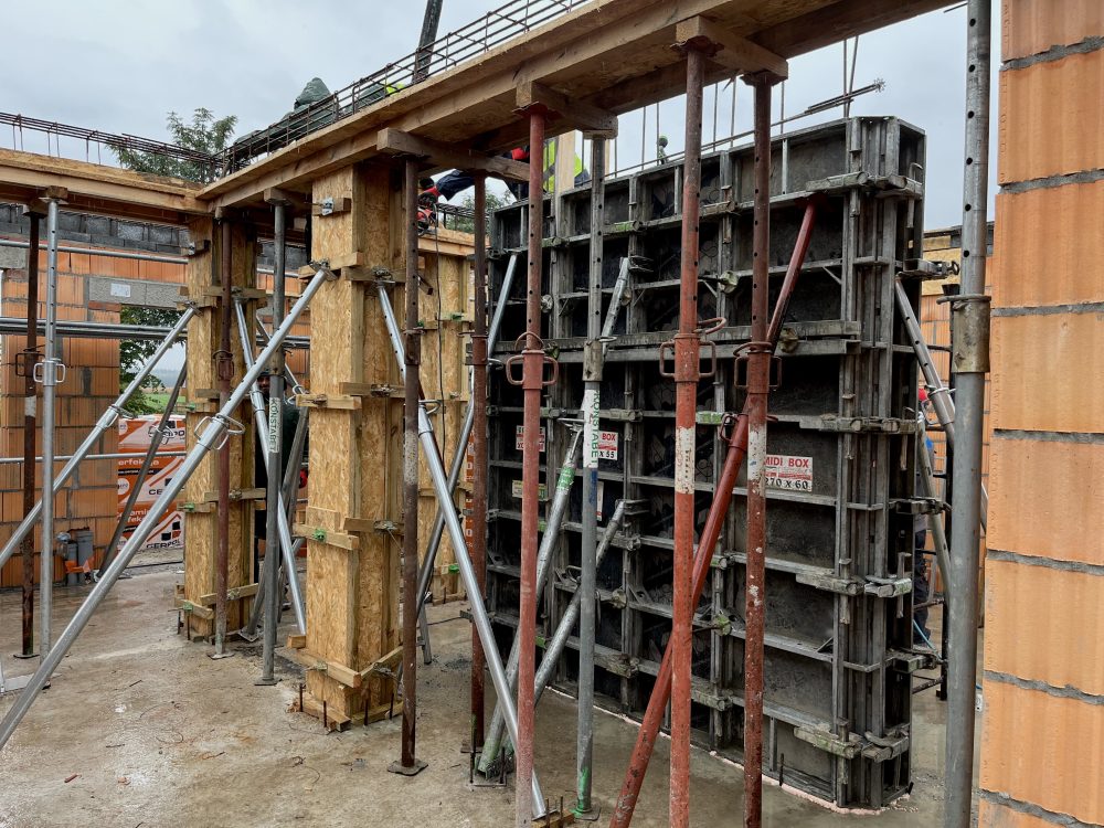 Kompleksowa budowa murowanego energooszczędnego domu jednorodzinnego do stanu surowego zamkniętego 90 m2, Namysłów. Projekt firmy Archon: Dom w Kronselkach 16 Kompleksowa budowa murowanego energooszczędnego domu jednorodzinnego do stanu surowego zamkniętego 90 m2, Namysłów. Projekt firmy Archon: Dom w Kronselkach